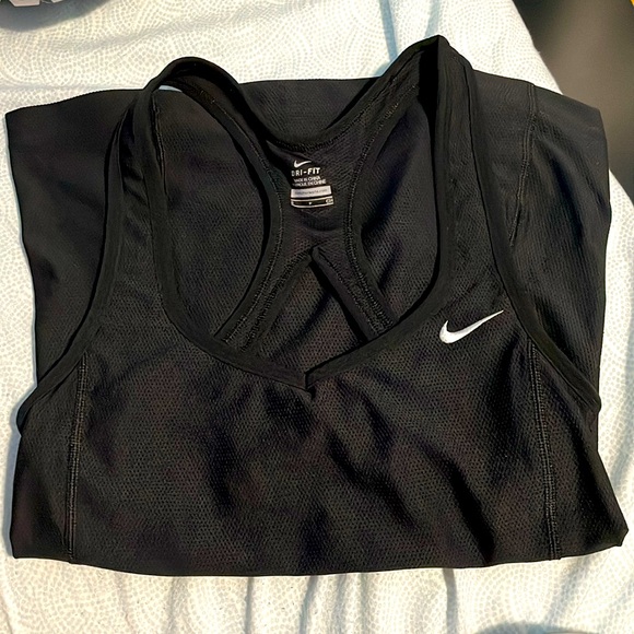 Nike Athletic Top - Picture 2 of 4